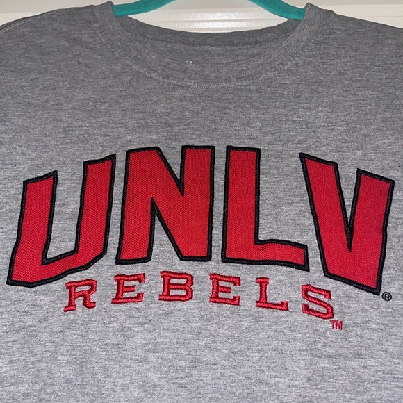 UNLV retro tee - Picture 2 of 4
